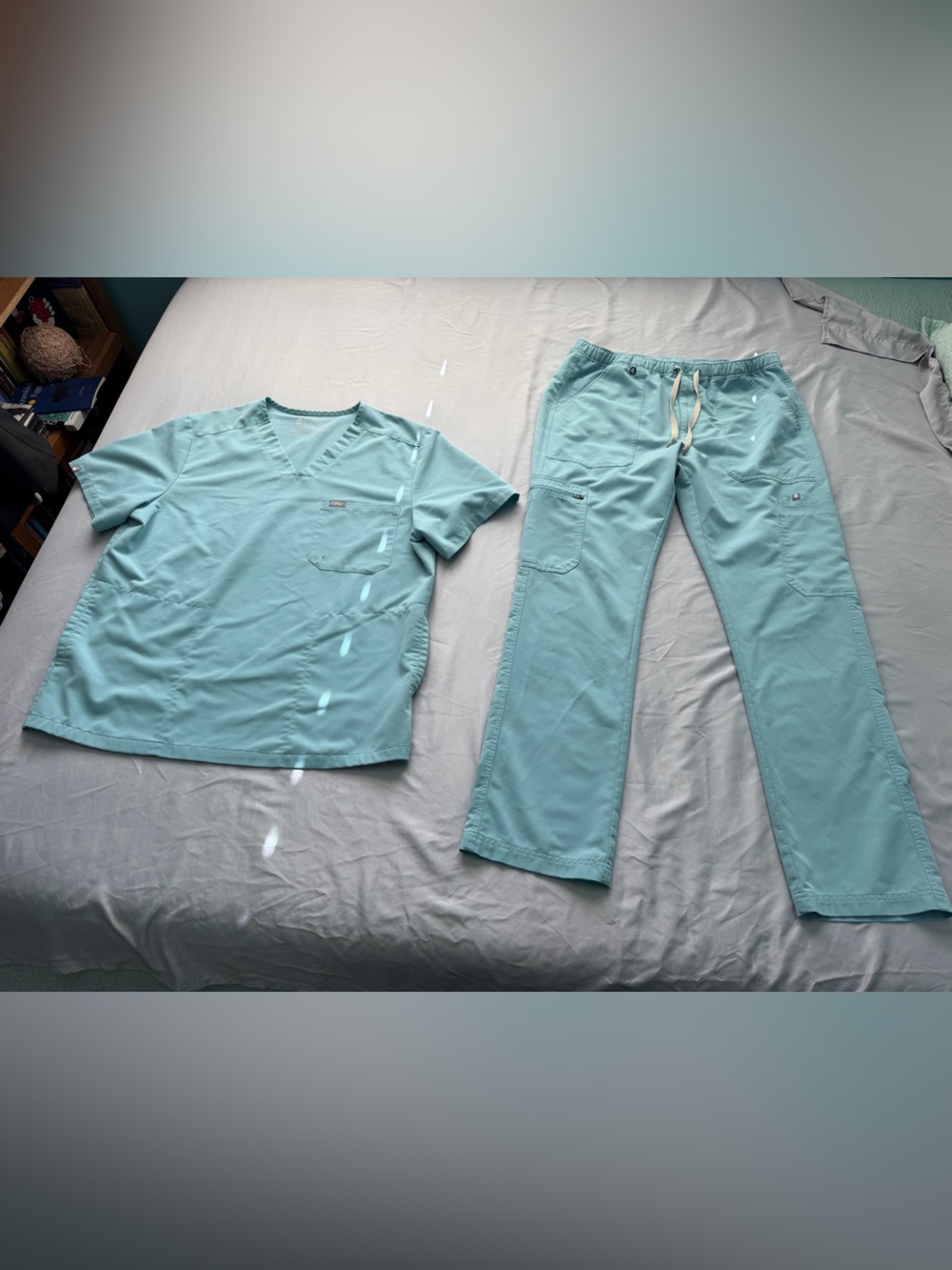 Figs Men's Seaglass Scrub Set- Cairo Pants & Chisec Top Set